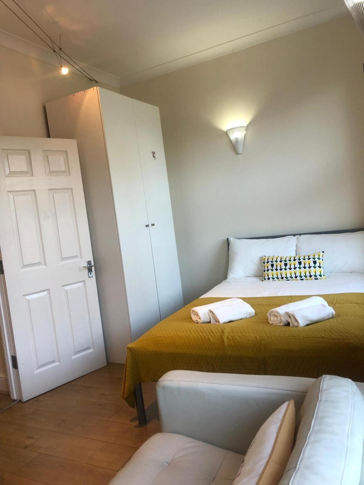 דירות לונדון Bright And Cozy Entire Flat Near Euston Station And Ucl Hospital מראה חיצוני תמונה