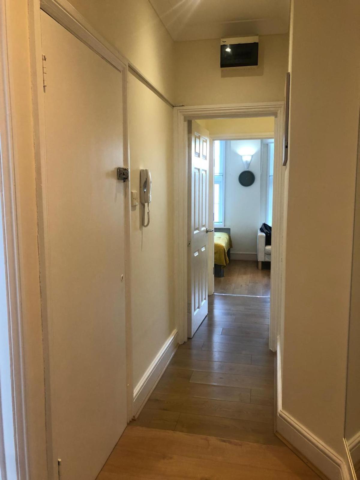 דירות לונדון Bright And Cozy Entire Flat Near Euston Station And Ucl Hospital מראה חיצוני תמונה